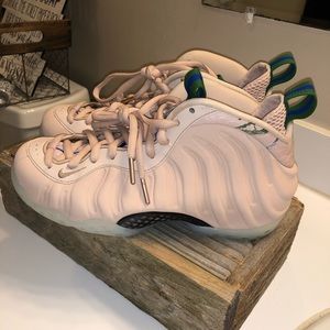 nike air foamposite “particle beige”